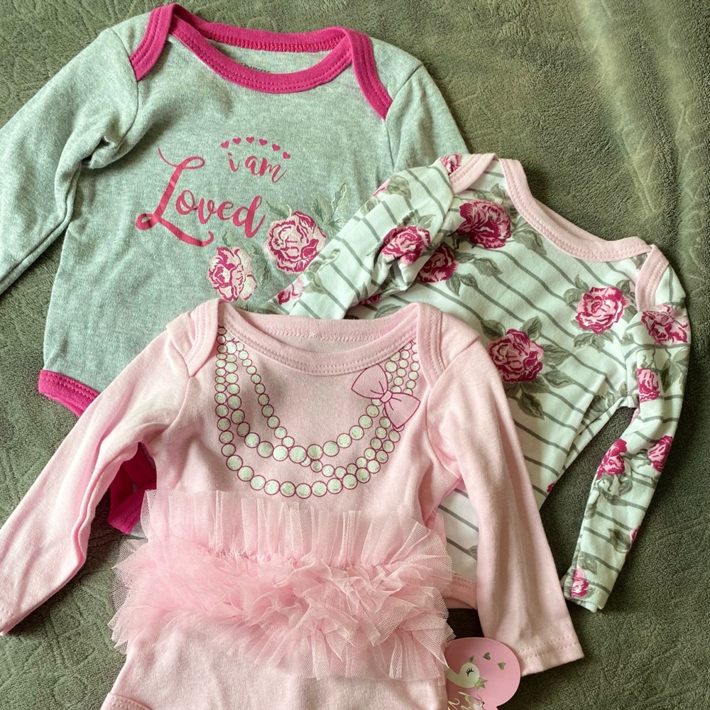 3 pack Princess Rose Bodysuits💖🌺